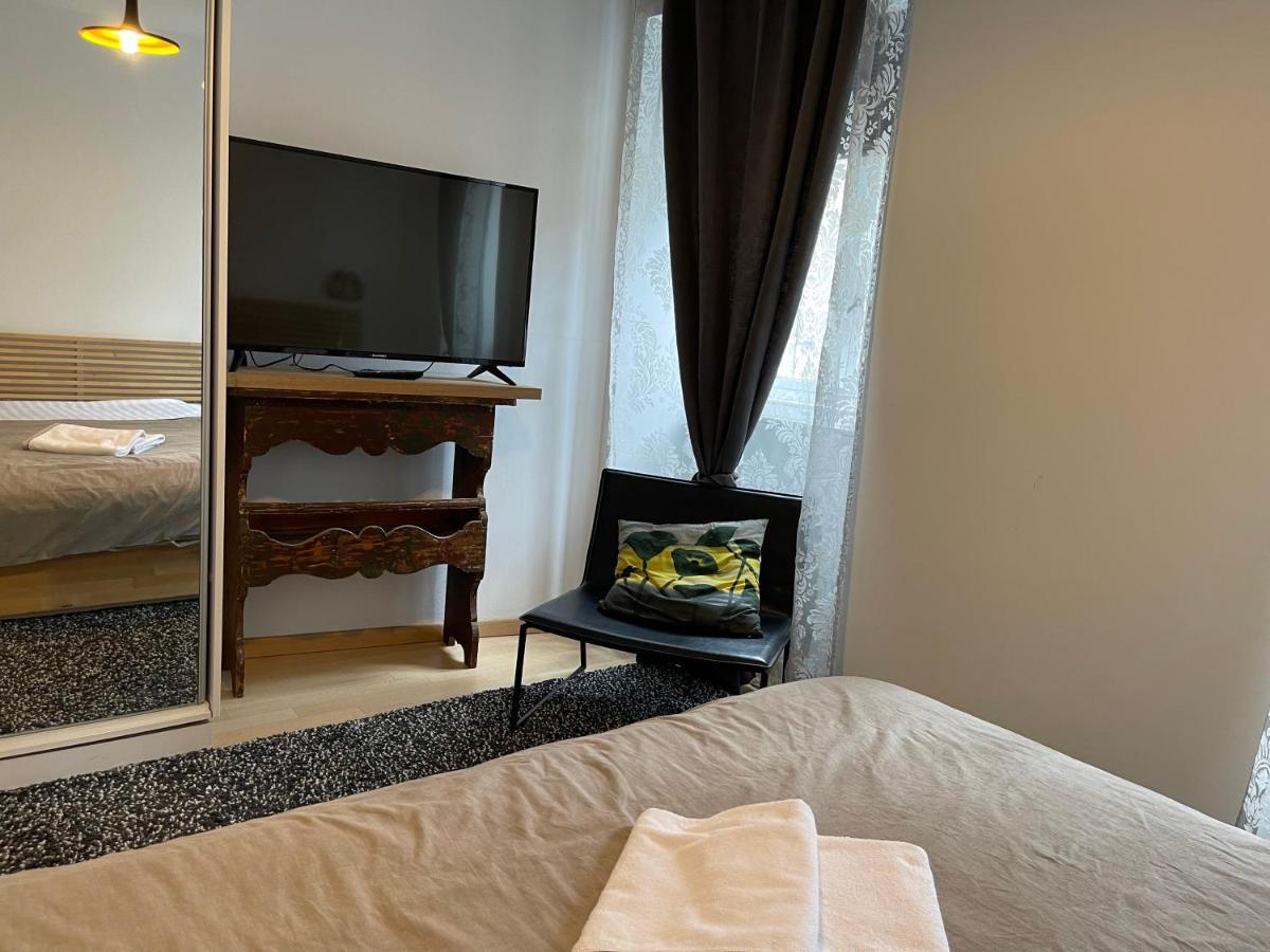 Apartments Kremenic เซรส ภายนอก รูปภาพ